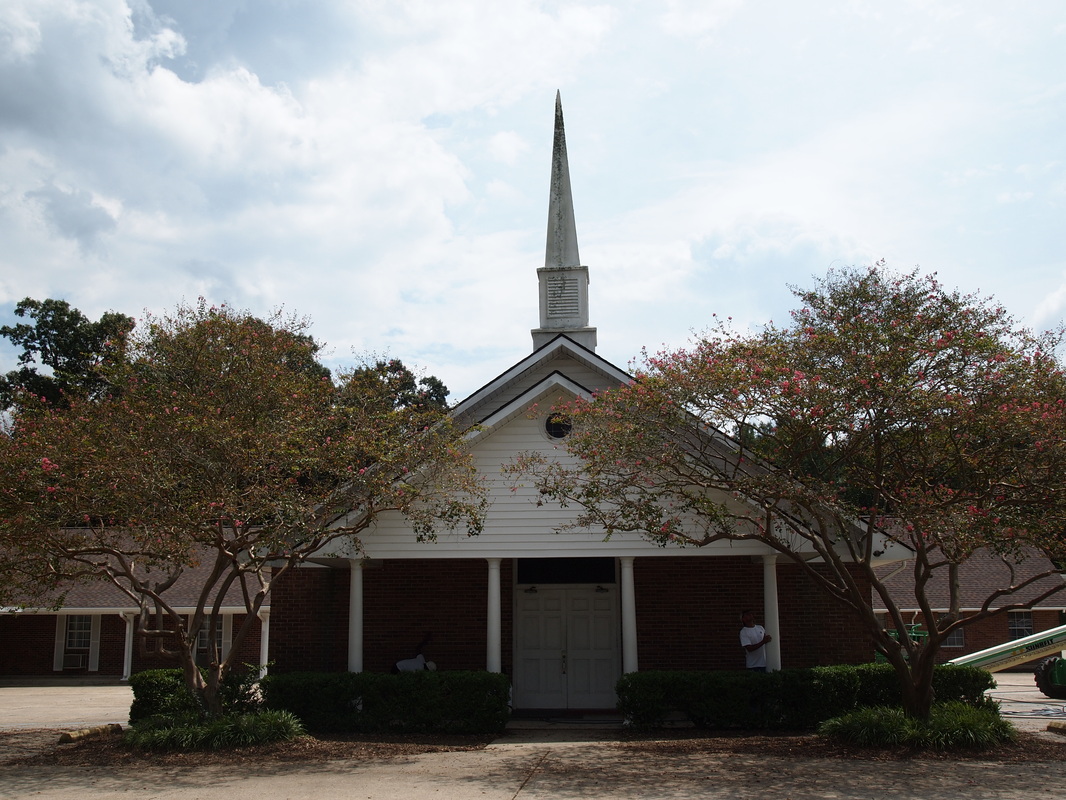 Cajun Soft Wash steeple cleaning soft power wash dirt stain